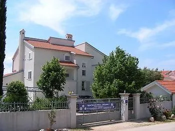 & Petra Casa de hóspedes 3*