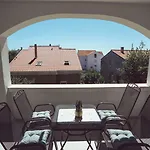 & Petra Gostinjska kuća