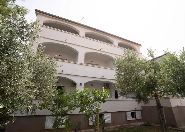 Guest house & Petra Diklo