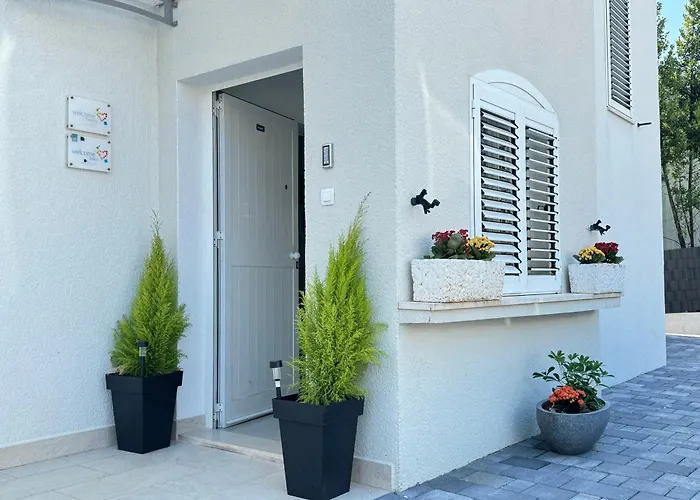 Guest house & Petra 3*