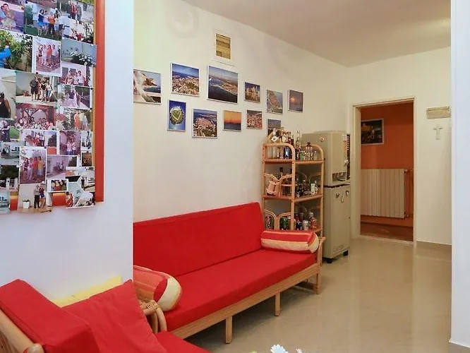 & Petra Guest house Diklo